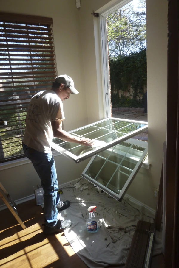 Why Choose Mid America Exteriors for Your Sliding Window Installation?